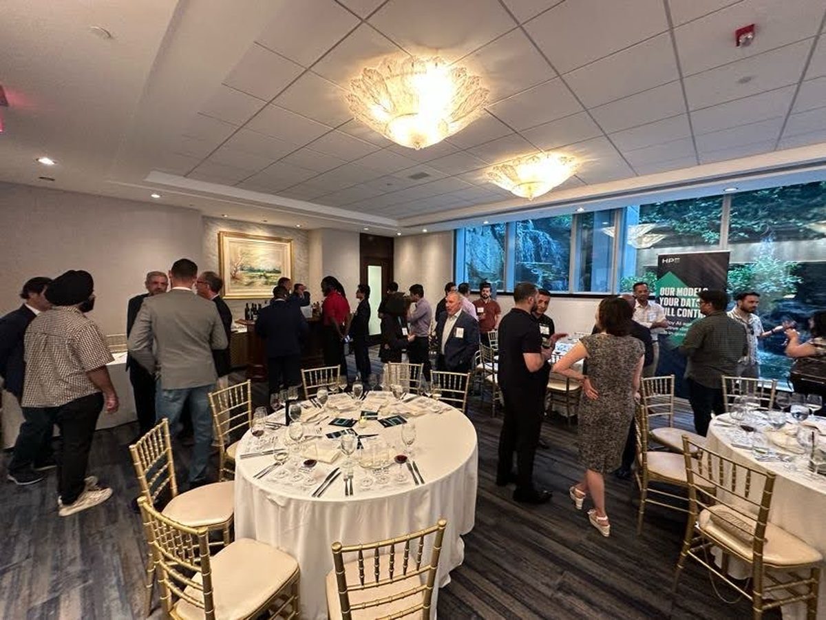 A reception before an HPE executive dinner
