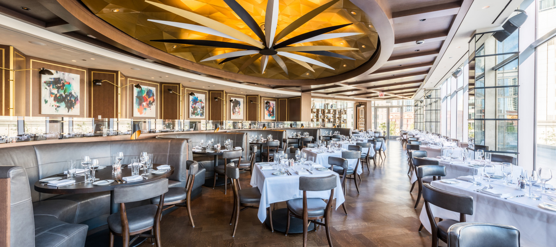 Dining_Room3-1-0_2fb94954-5056-a36f-23358d44b3158a40