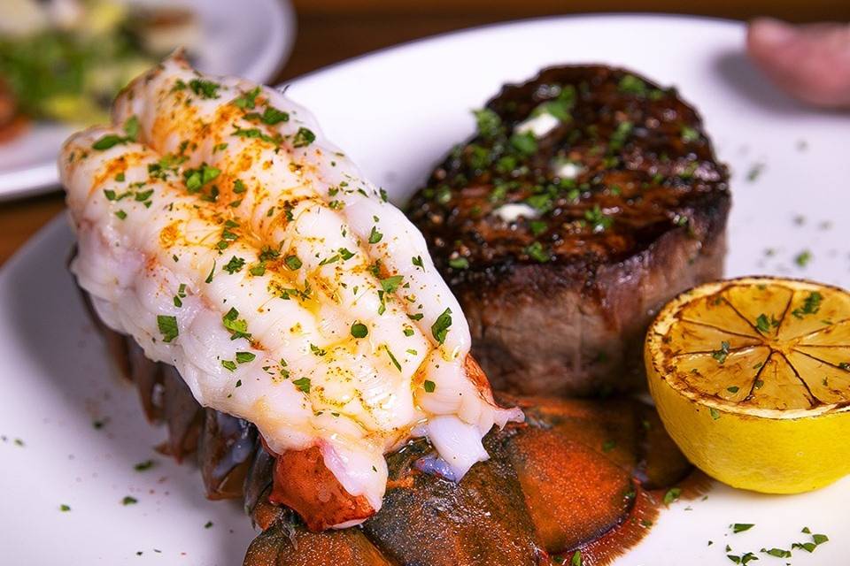 steak-and-lobster_51_1066263-1558641903